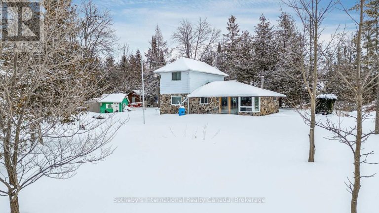 19 62ND STREET S Wasaga Beach