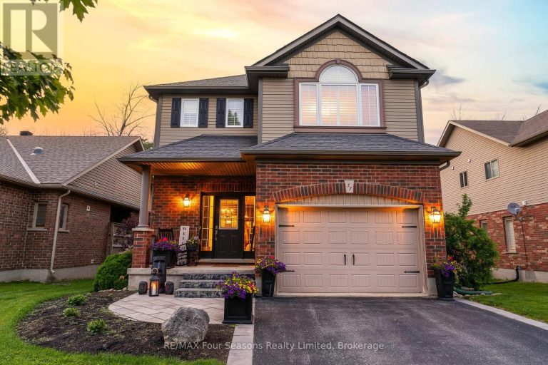37 CHAMBERLAIN CRESCENT
