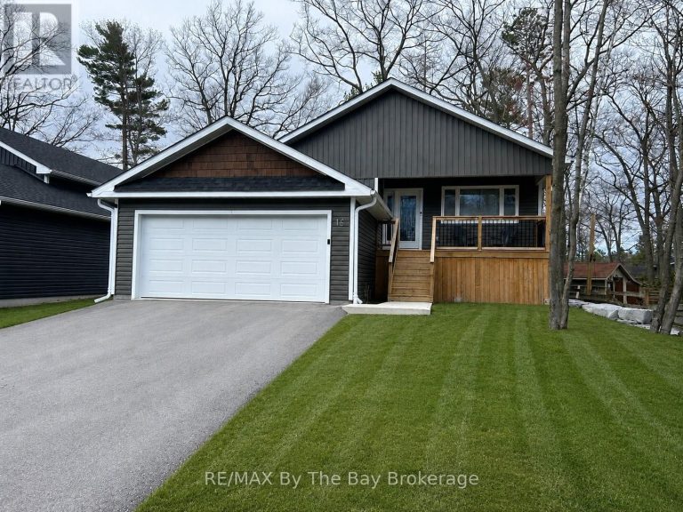 16 CARIBBEAN DRIVE Wasaga Beach