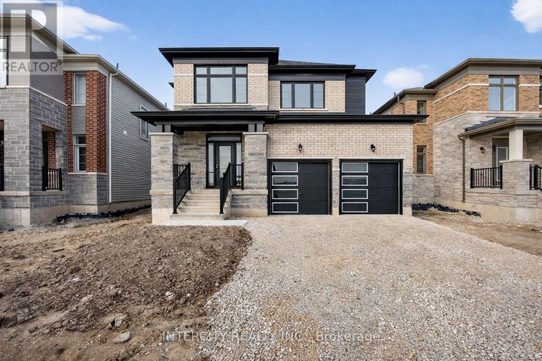 30 LEGACY CIRCLE Wasaga Beach