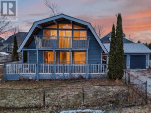 13 BAYVIEW AVENUE Wasaga Beach