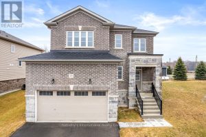 23 AUTUMN DRIVE Wasaga Beach