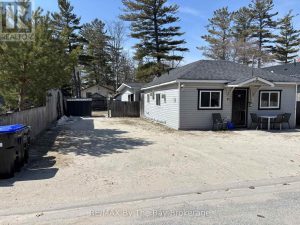 44 12TH STREET N Wasaga Beach
