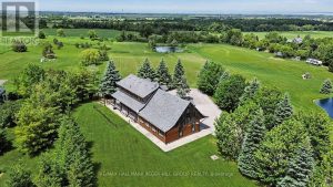 8886 COUNTY ROAD 91 Clearview