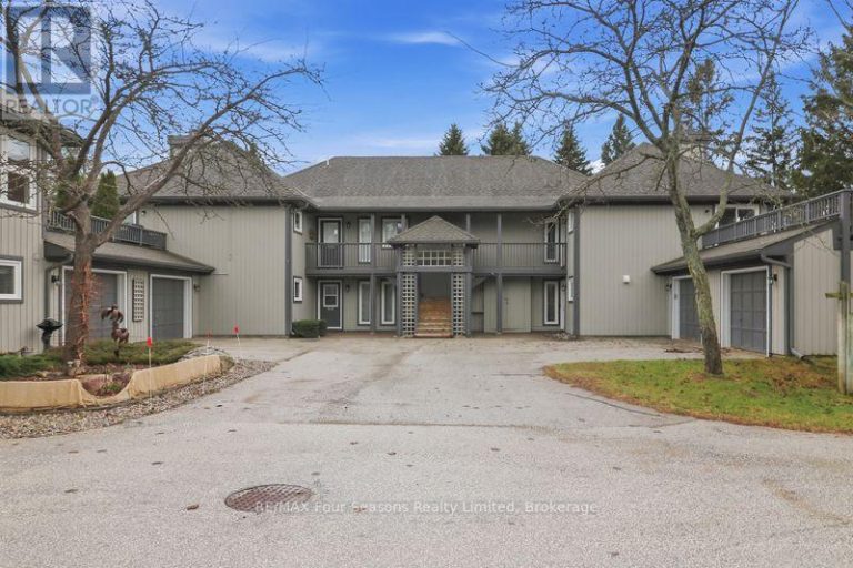 810 SUNCREST CIRCLE Collingwood