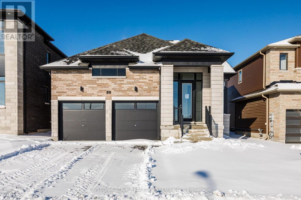 11 SUN VALLEY AVENUE Wasaga Beach