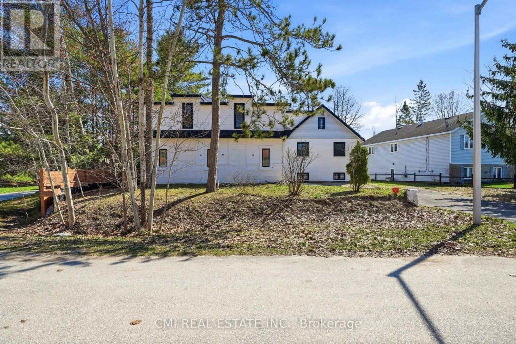 42 FATIMA COURT Wasaga Beach