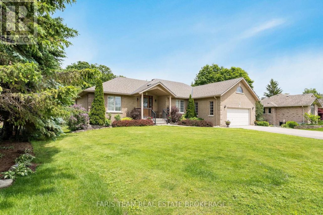 5 BLAKE COURT Wasaga Beach