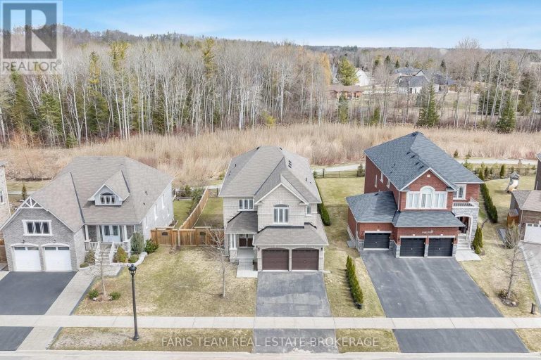 33 PEARL STREET Wasaga Beach