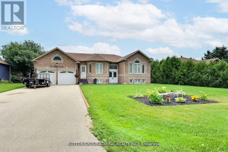 11 CLUB COURT Wasaga Beach