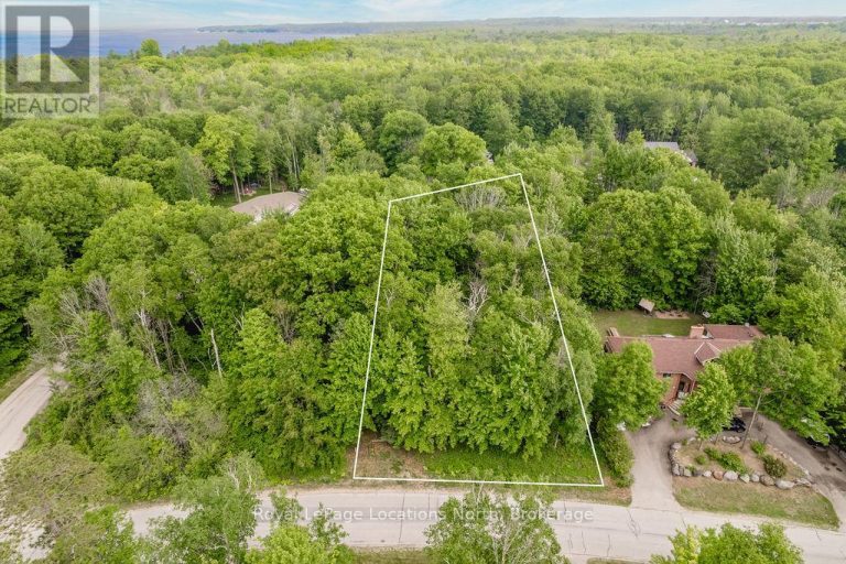 16 SUNWARD DRIVE Wasaga Beach