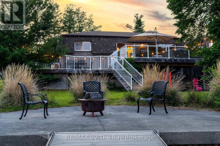 83 OLD MOSLEY STREET Wasaga Beach