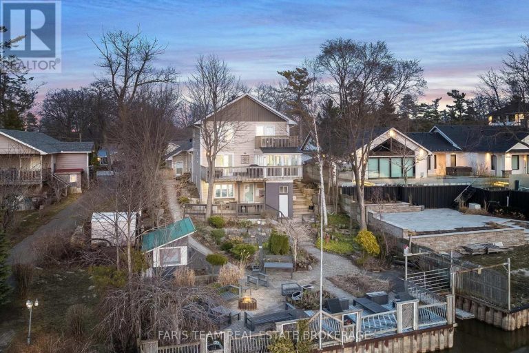 60 RIVER AVENUE CRESCENT Wasaga Beach
