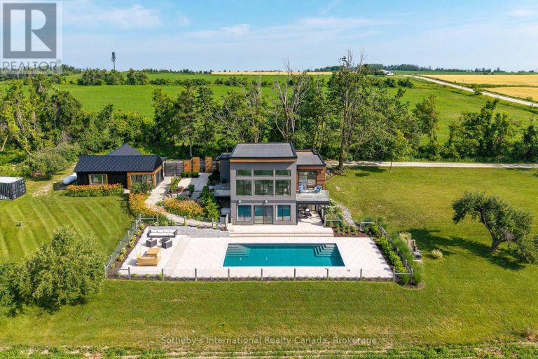 2566 5 CONCESSION S Clearview
