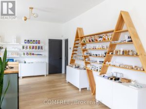 64 HUME STREET Collingwood