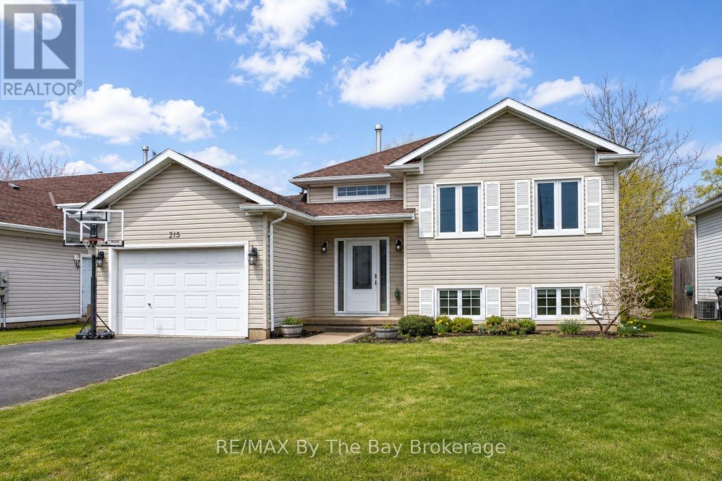 215 MONTREAL STREET Clearview (Stayner)
