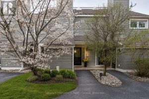 214 - 214 ESCARPMENT CRESCENT Collingwood