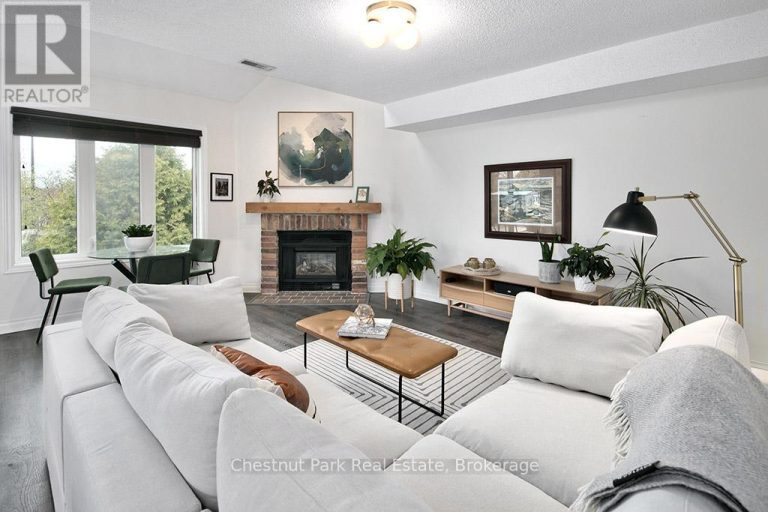 114 - 55 TROTT BOULEVARD Collingwood