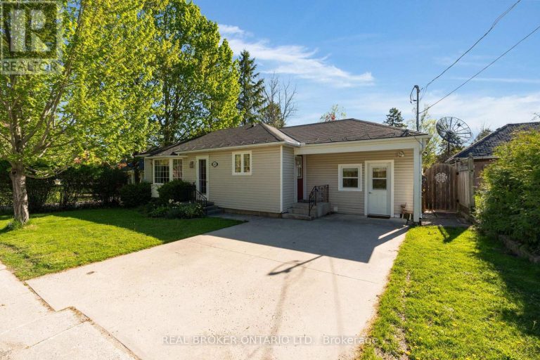 145 COLLINGWOOD STREET Clearview (Creemore)