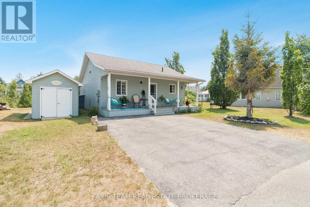 3 AWENDA AVENUE Wasaga Beach