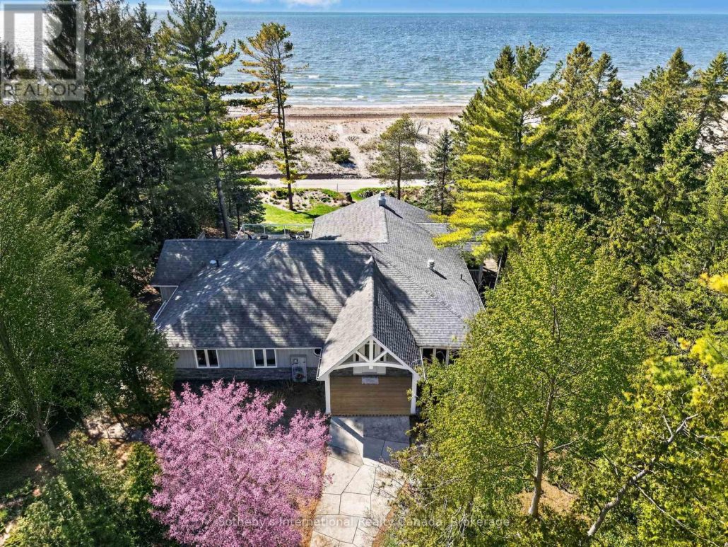 1036 RIVER ROAD E Wasaga Beach
