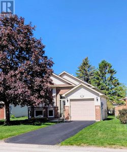 22 DONALD CRESCENT Wasaga Beach