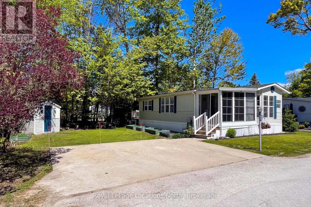 55 TOPAZ STREET Wasaga Beach
