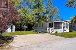 55 TOPAZ STREET Wasaga Beach