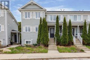 9 ROYALTON LANE Collingwood