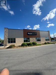 UNIT#4 - 10 BALSAM STREET Collingwood