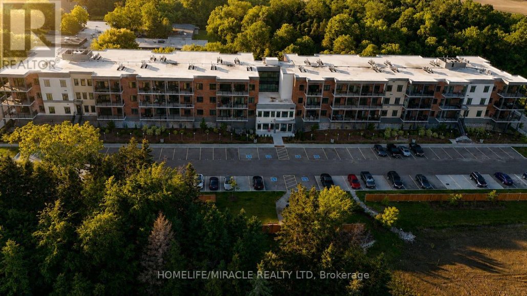 322 - 121 MARY STREET Clearview (Creemore)