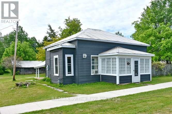 11 EDWARD STREET W Clearview (Creemore)