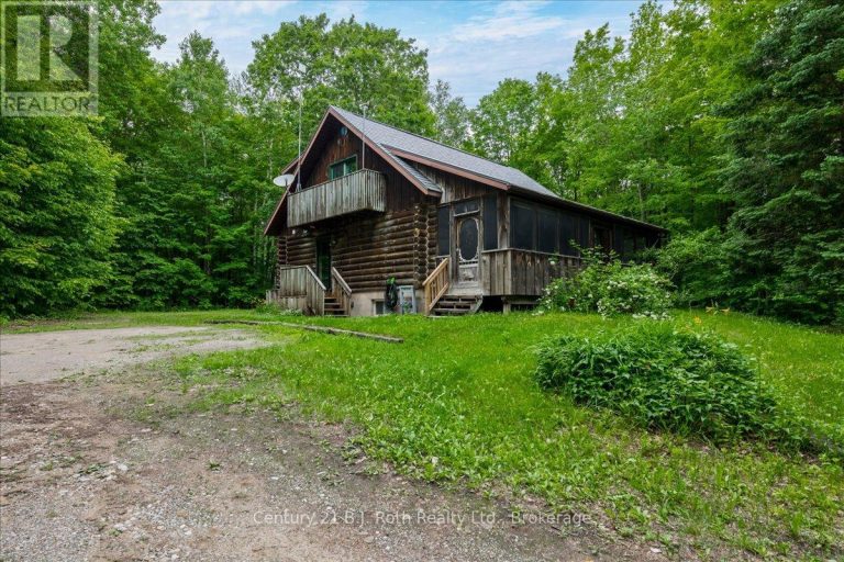 650 CONCESSION 3 ROAD W Tiny