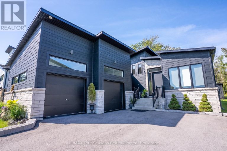 102 GOLDIE COURT Blue Mountains