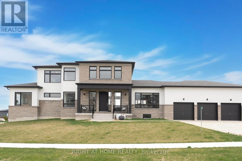 110 SLADDEN COURT Blue Mountains