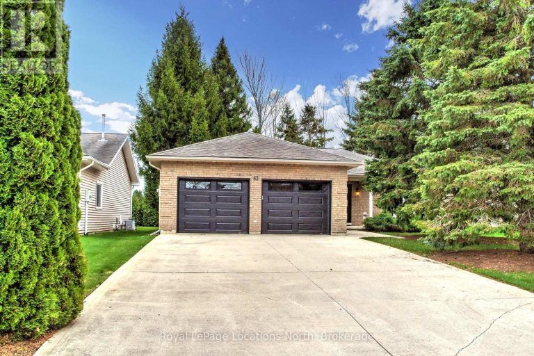 63 FAIRWAY AVENUE Meaford