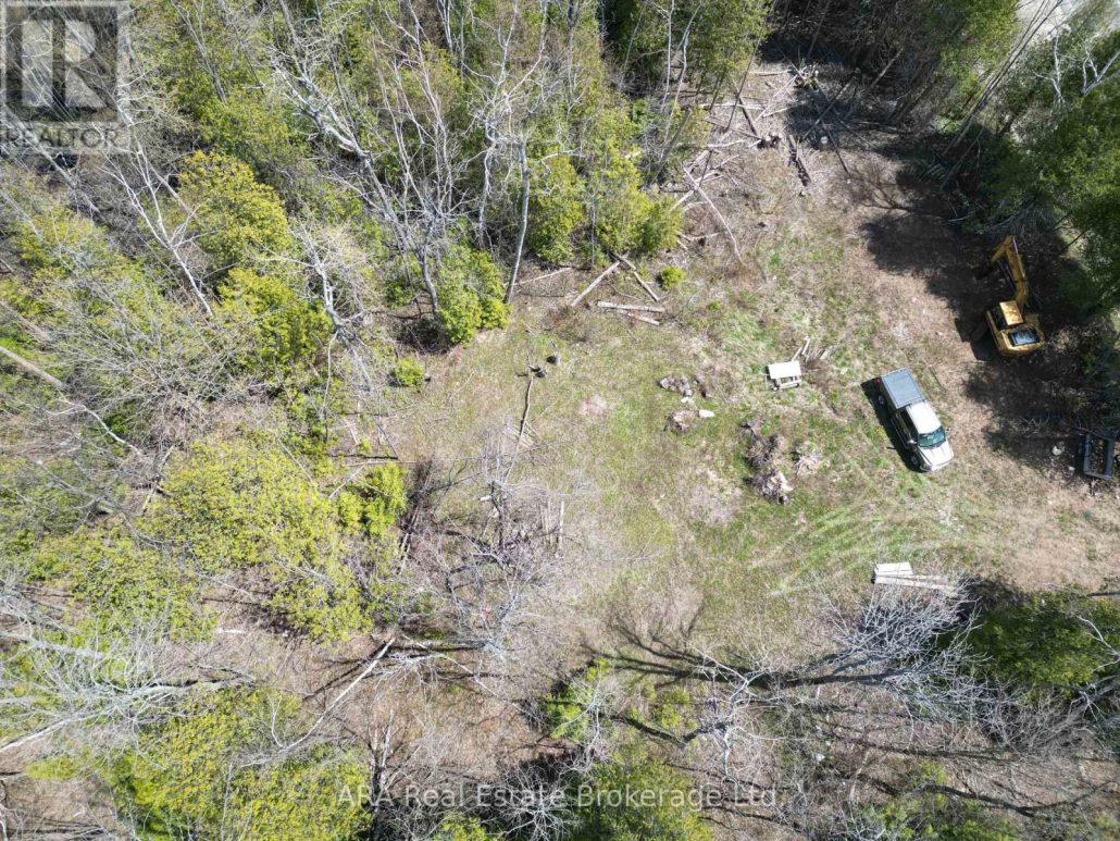 ST VINT CON 11 W PT LT 19 26 HIGHWAY Meaford