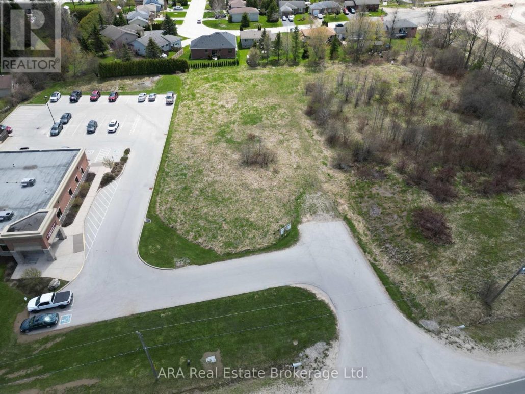 206104 26 HIGHWAY W Meaford
