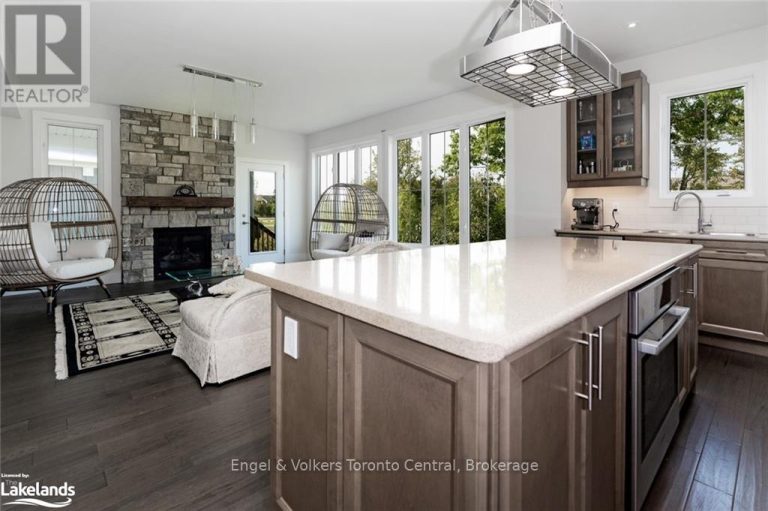 364 YELLOW BIRCH CRESCENT Blue Mountains