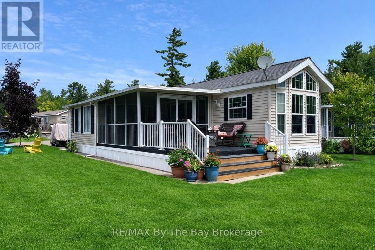 15 KENORA TRAIL Wasaga Beach