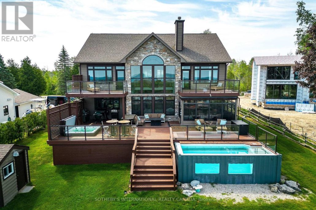 156 BARTLETT BOULEVARD Collingwood