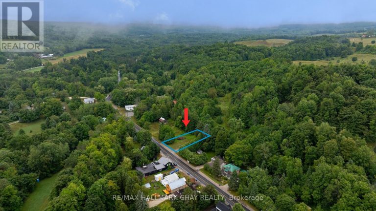 8968 COUNTY ROAD 9 Clearview