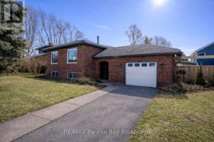 247 SIMCOE STREET Clearview (Stayner)