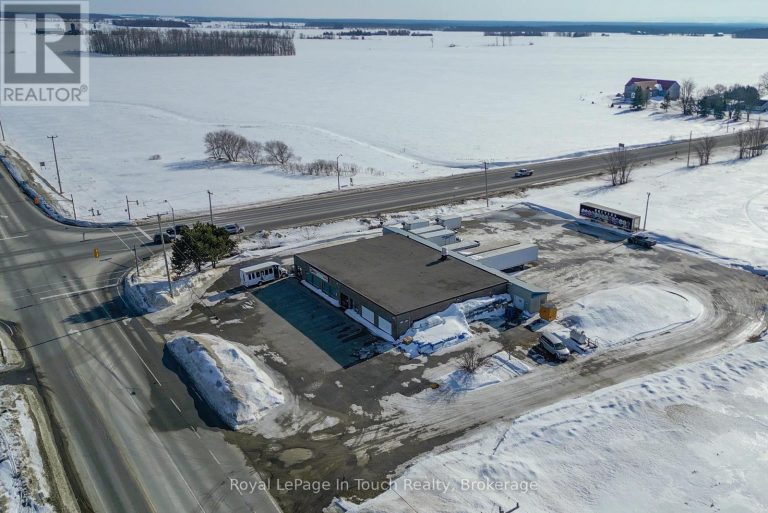 3242 CROSSLAND ROAD Springwater
