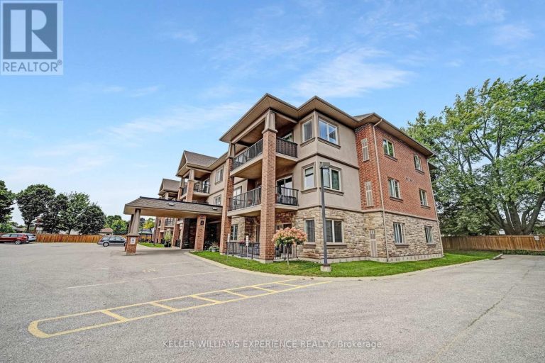103 - 19B YONGE STREET N Springwater (Elmvale)