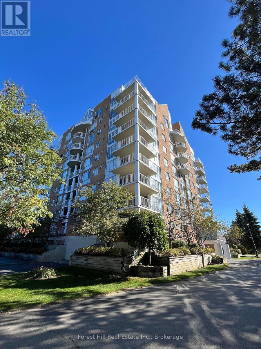 402 - 24 RAMBLINGS WAY Collingwood