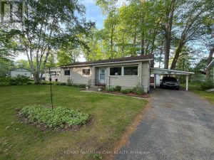 13 CARRUTHERS STREET N Wasaga Beach