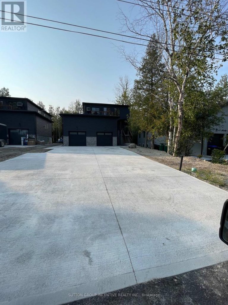 52 MARILYN AVENUE S Wasaga Beach