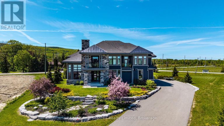 9 WINDROSE VALLEY BOULEVARD Clearview
