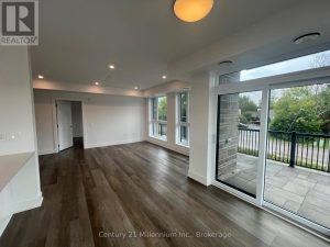 122 - 4 KIMBERLY LANE Collingwood